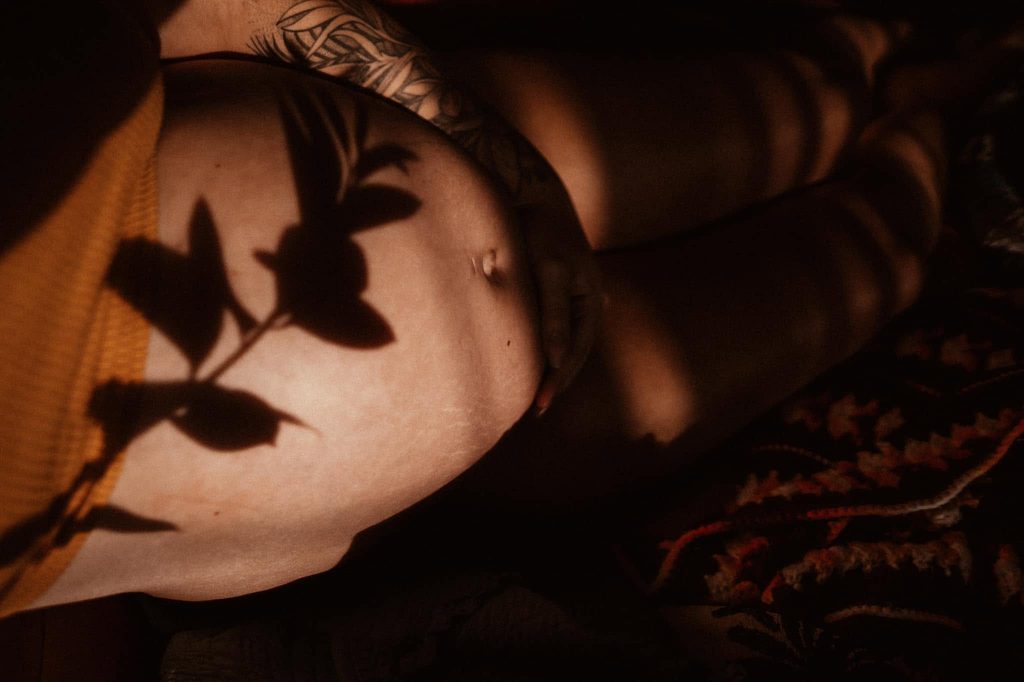 Oahu maternity photographer